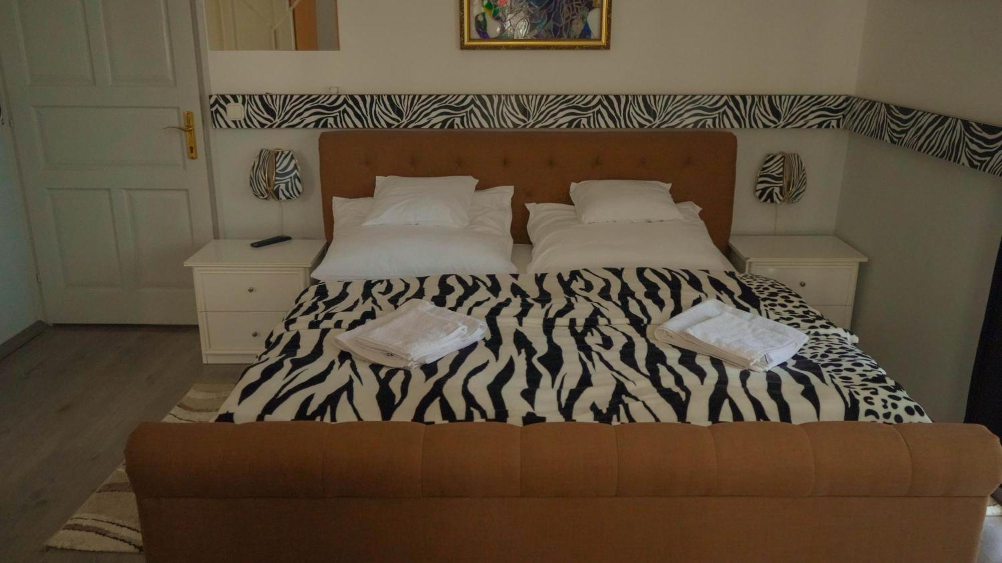 Heviz Kristaly Apartman Bagian luar foto