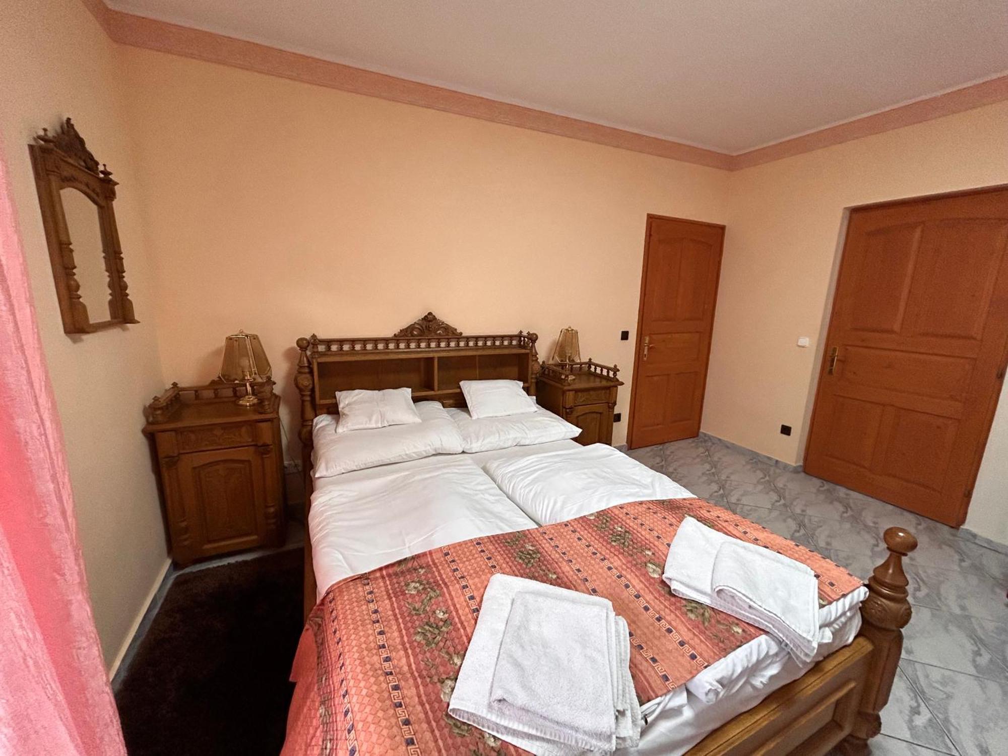 Heviz Kristaly Apartman Bagian luar foto